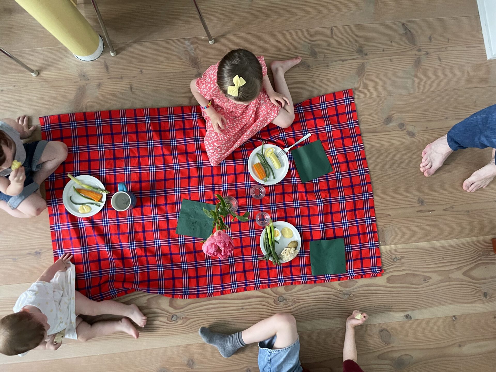 An indoor picnic on an urban fabric.